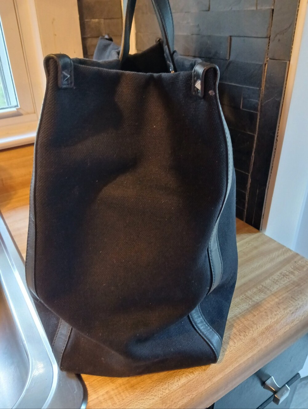 Valentino Garavani Like NEW Large Tote & Dustbag - Picture 4 of 8
